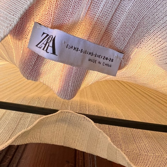 Zara dress - Picture 5 of 5